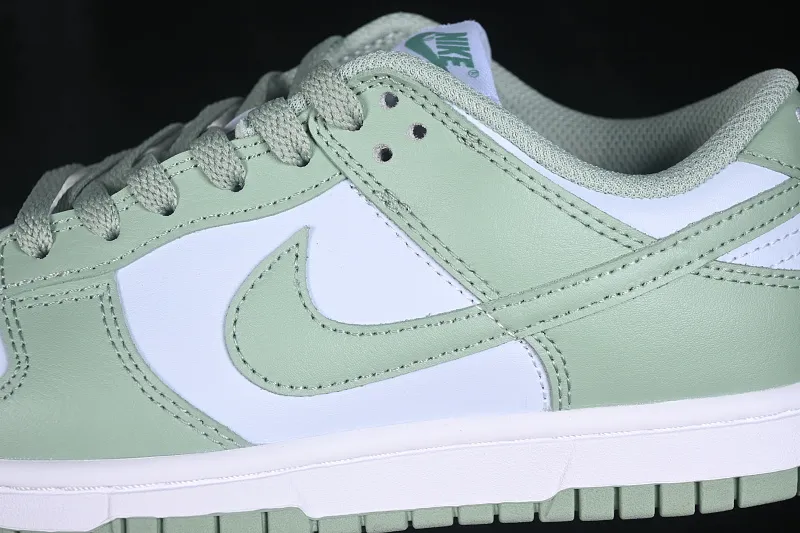 All categories Nk SB Dunk series Nk SB Dunk Low low-top sneakers Nike SB Dunk Low light green low-top casual sneakers IM6572-002